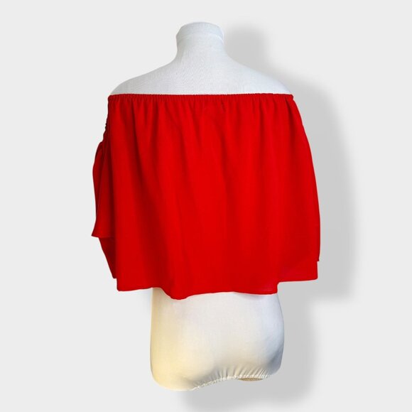 Red Off The Shoulder Blouse‎ - Picture 4 of 6